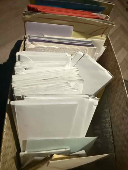 Photo of free Blank cards , envelopes (Hecky WF16) #1