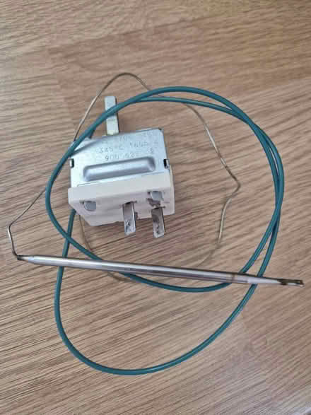 Photo of free Defect oven thermometer (SK3 cheadle heath) #1