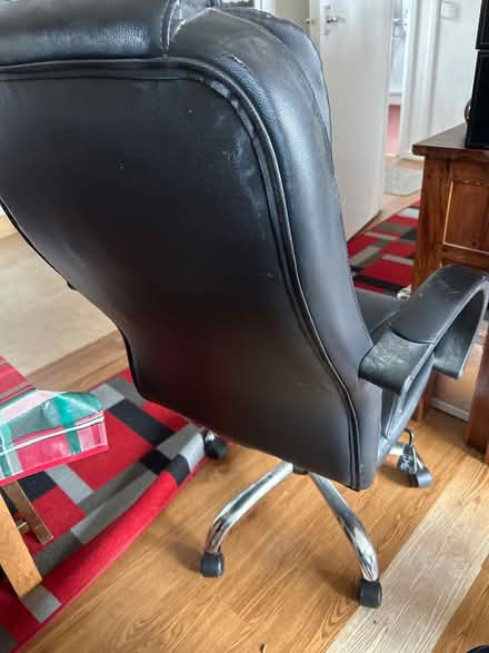 Photo of free Comfy office type chair (BR6) #2