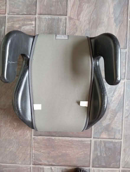 Photo of free Car booster seat (Hillsborough S6) #1