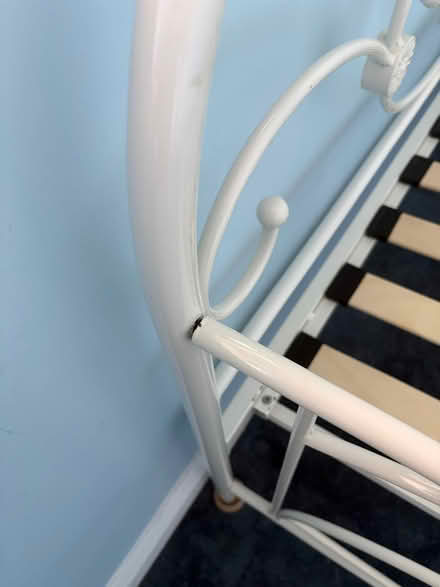Photo of free 3ft Cream metal Day Bed (Eastbourne BN23) #4
