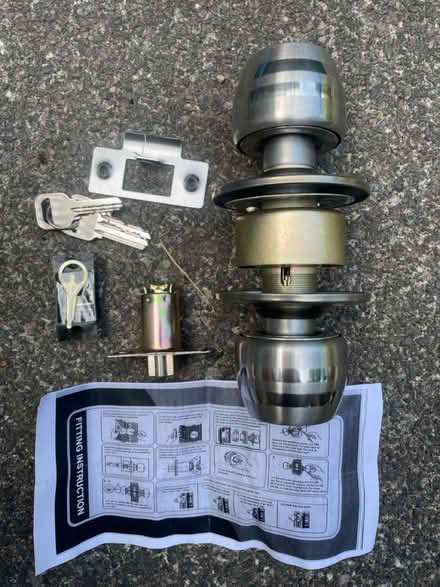 Photo of free Keyed Door Knob Lock Set (By Hackney Downs station E5) #1