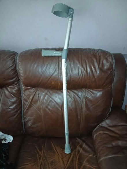 Photo of free 1 NHS Crutch (Goodmayes IG3) #1