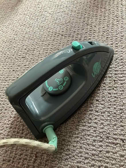 Photo of free Small travel iron (Bear Flat BA2) #2