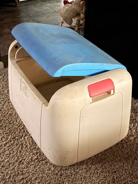 Photo of free Toy box (North Springfield) #1