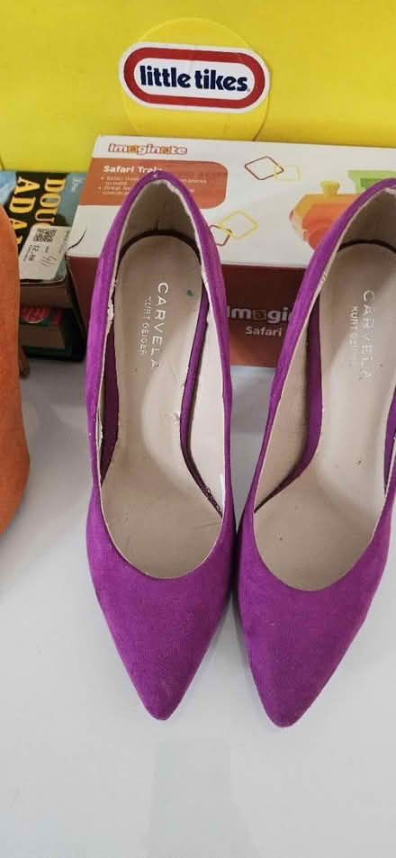 Photo of free Bright pink stilettos size 5/6 (Hook RG27) #1