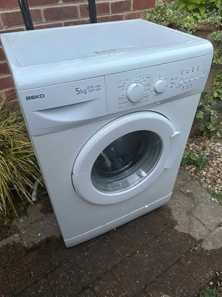 Photo of free Washing Machine (Highclere RG20) #1