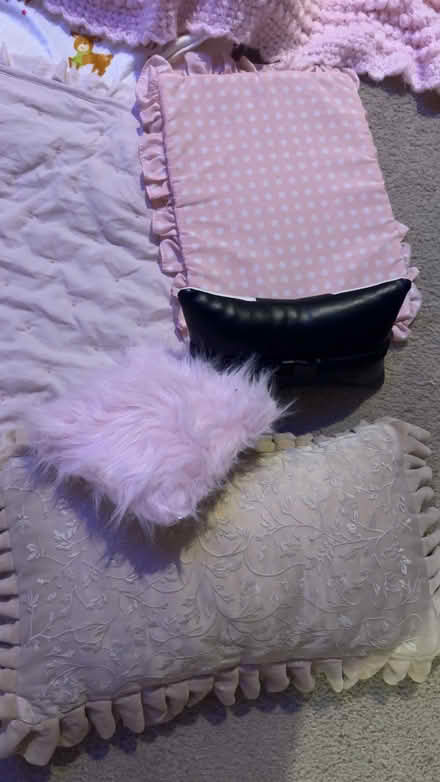 Photo of free Small Pillows, Blankets, & Extras (Century park, cathedral city) #1