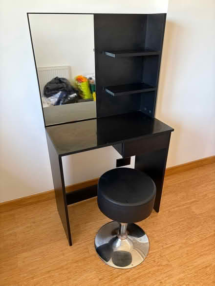 Photo of free Dressing table (Inham Nook NG9) #1