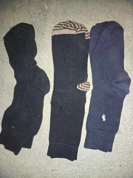 Photo of free Mens Socks x 3 Pairs (Round Green LU2) #1