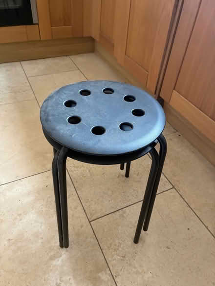 Photo of free stool (W5 2RE) #1