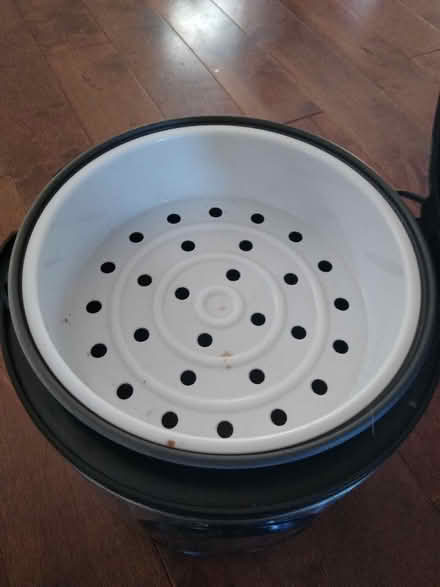 Photo of free Rice cooker (Winston Churchill and Dundas) #3
