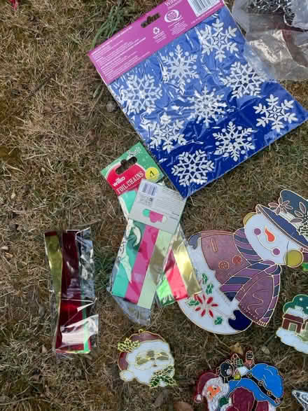 Photo of free Box of Christmas Decorations (By Hackney Downs station E5) #4