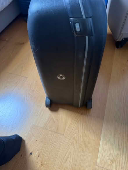 Photo of free Delsey suitcase (Chiswell Green AL2 3du) #2