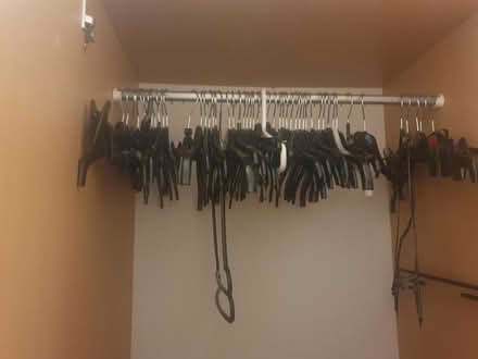 Photo of free hangers (Wa87rw) #1