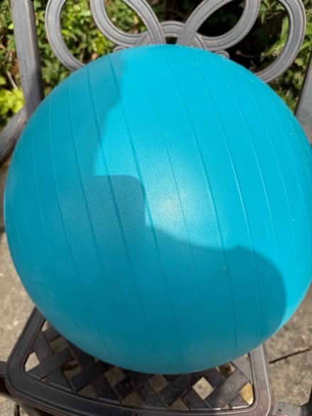 Photo of free Medium sized exercise ball for Yoga/pilates (Malvern Wells WR14) #2