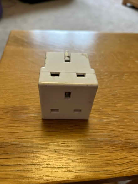Photo of free 3 pin plug adapter (Beckenham BR3) #1