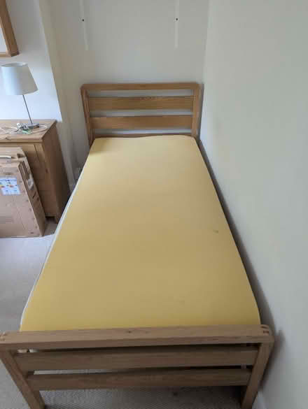 Photo of free Memory foam mattress topper (Stourbridge DY8) #2