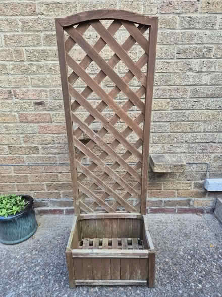 Photo of free Wooden planter with trellis (DE72) #1