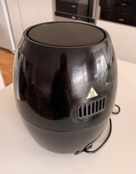 Photo of free Air fryer (Anniesland, glasgow, G12) #4
