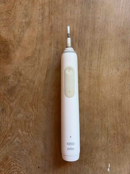 Photo of free Oral b toothbrush (Sheffield s17) #1