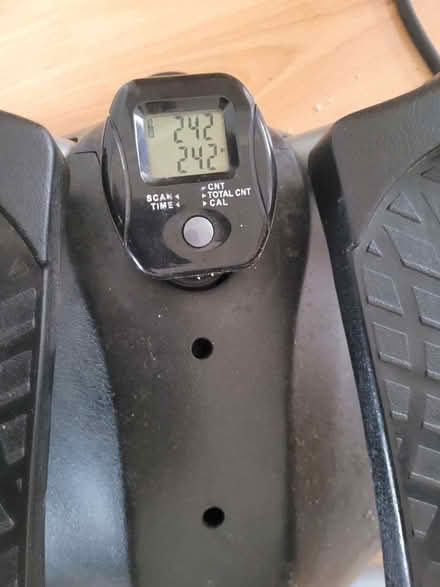 Photo of free Reebok step machine (Thatcham RG19) #2