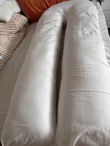 Photo of free Maternity pillow (Tooting bec) #1
