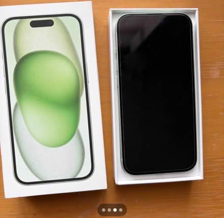Photo of free iphone no charger . (Newton-le-Willows WA12) #1