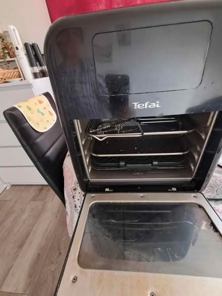 Photo of free Oven (Hayes end) #1