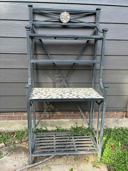 Photo of free Outdoor bakers rack/potting table (Chadds Ford) #1