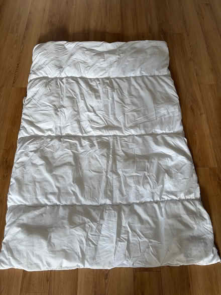 Photo of free Silent Night 13.5 Tog Single Duvet (Edge Hill L7) #1