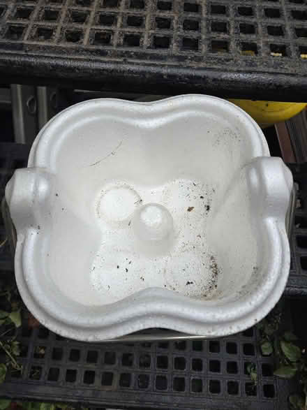 Photo of free insulated milk bottle holder (Carshalton SM1) #2