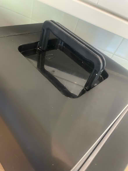Photo of free iceQ 15L chiller/ cooler (Walton L9) #3