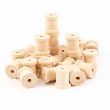 Photo of cotton spools, buttons (Halton LA2) #1