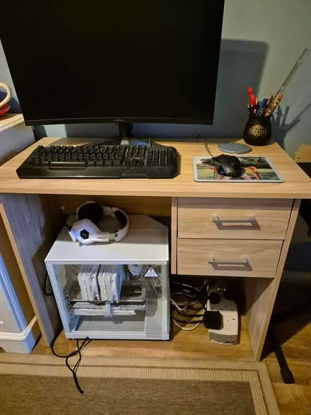 Photo of free Desk (Exeter, Beacon Heath EX4) #1
