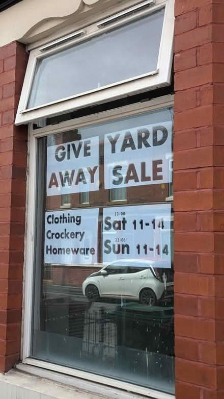 Photo of free in front yard (Rusholme M14) #1