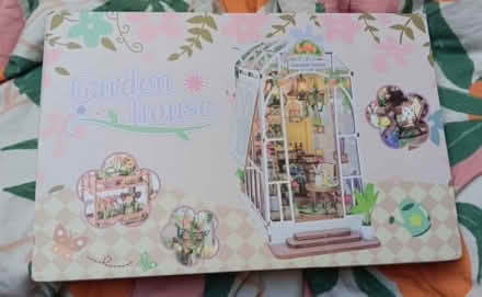 Photo of free Bookshelf Decoration Craft Kit (Combe Down BA2) #1