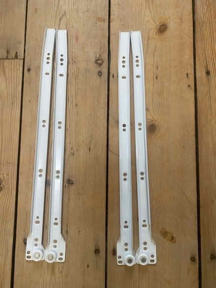 Photo of free Metal draw runners (Bedford MK40) #1