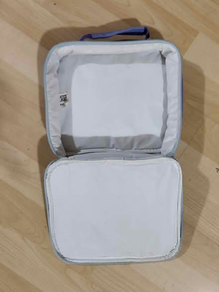 Photo of free Frozen lunchbox (Castlefield HP12) #1