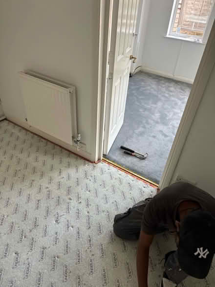 Photo of free Grey carpet and underlay (SE28) #3