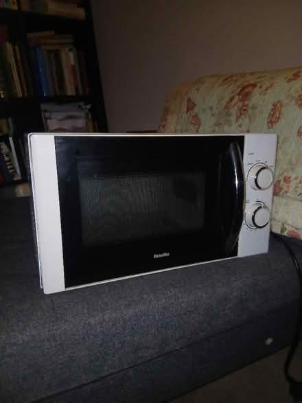 Photo of free Microwave (New Alresford SO24) #3