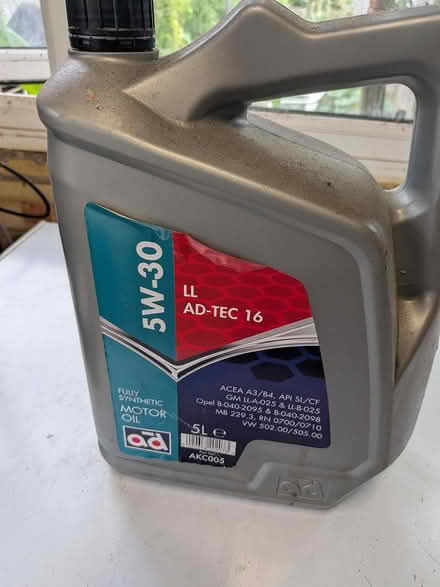 Photo of free 5w-30 1.5L ish (Castlepoint BH8) #1