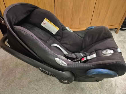 Photo of free Baby car seat (CV9 atherstone) #2