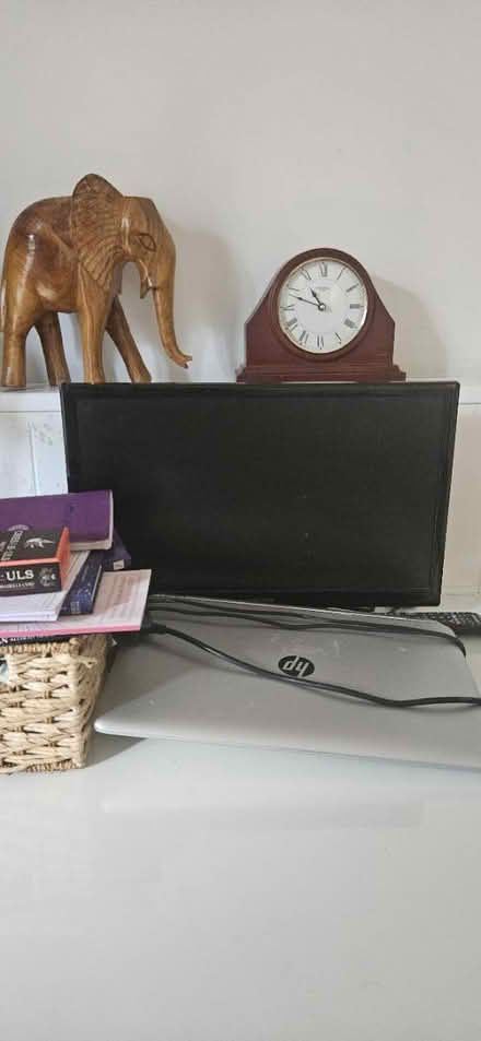 Photo of free Samsung 21 inch tv (Hook RG27) #1