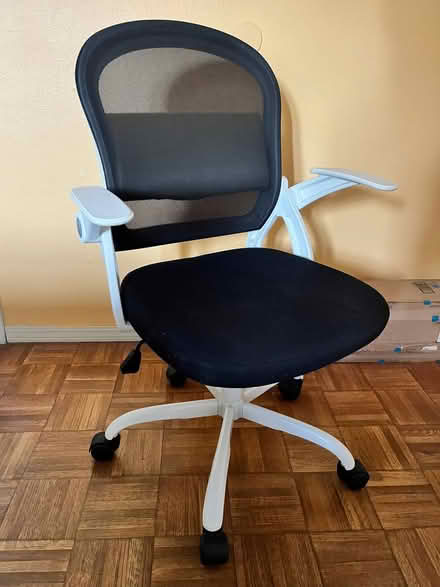 Photo of free Office Chair - excellent condition (Wilcox High School, Monroe St) #1