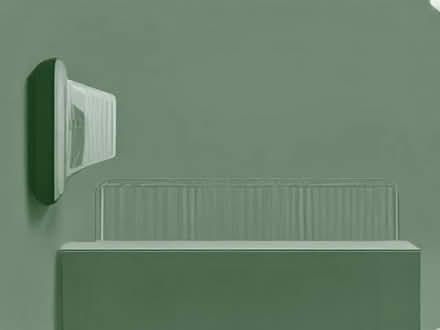 Photo of 2 fence panels and laminator (Stopsley LU2) #2