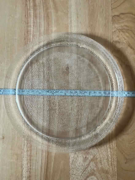 Photo of free Microwave Glass Plate (Dean Court OX2) #1