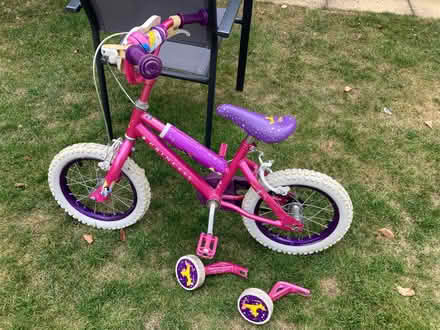 Photo of free Girls bike - suitable for 5-7 yrs (Harbury CV33) #1