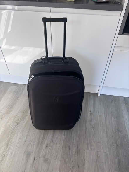 Photo of free Metropolis suitcase (Eynsford DA4) #1