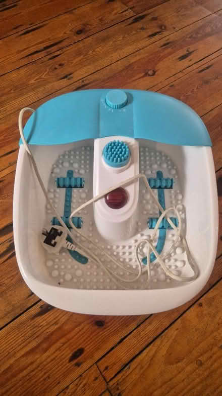 Photo of free Electric foot spa (Teddington, TW11) #1